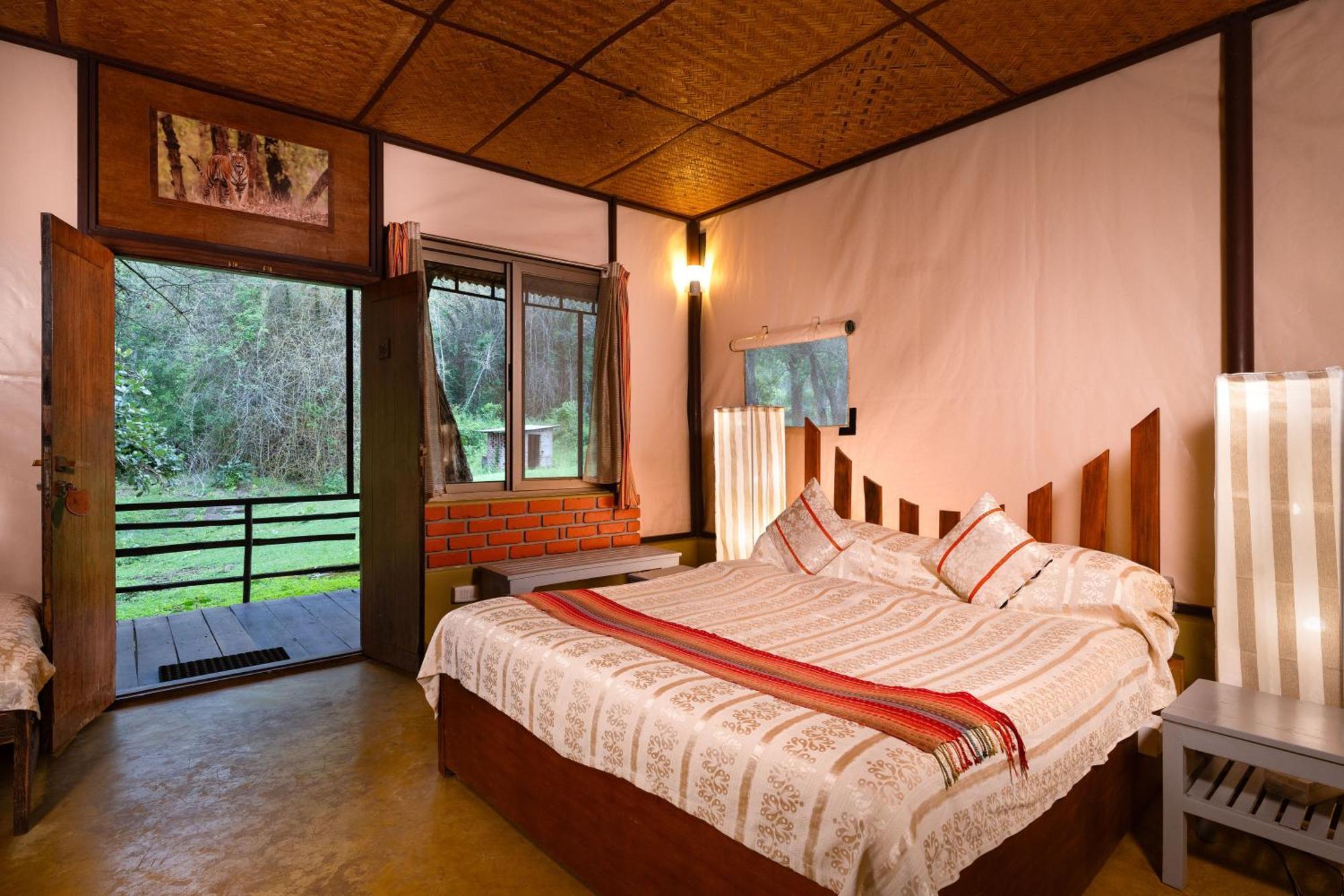 Jungle Hut Hotel มาสินากุดี ภายนอก รูปภาพ